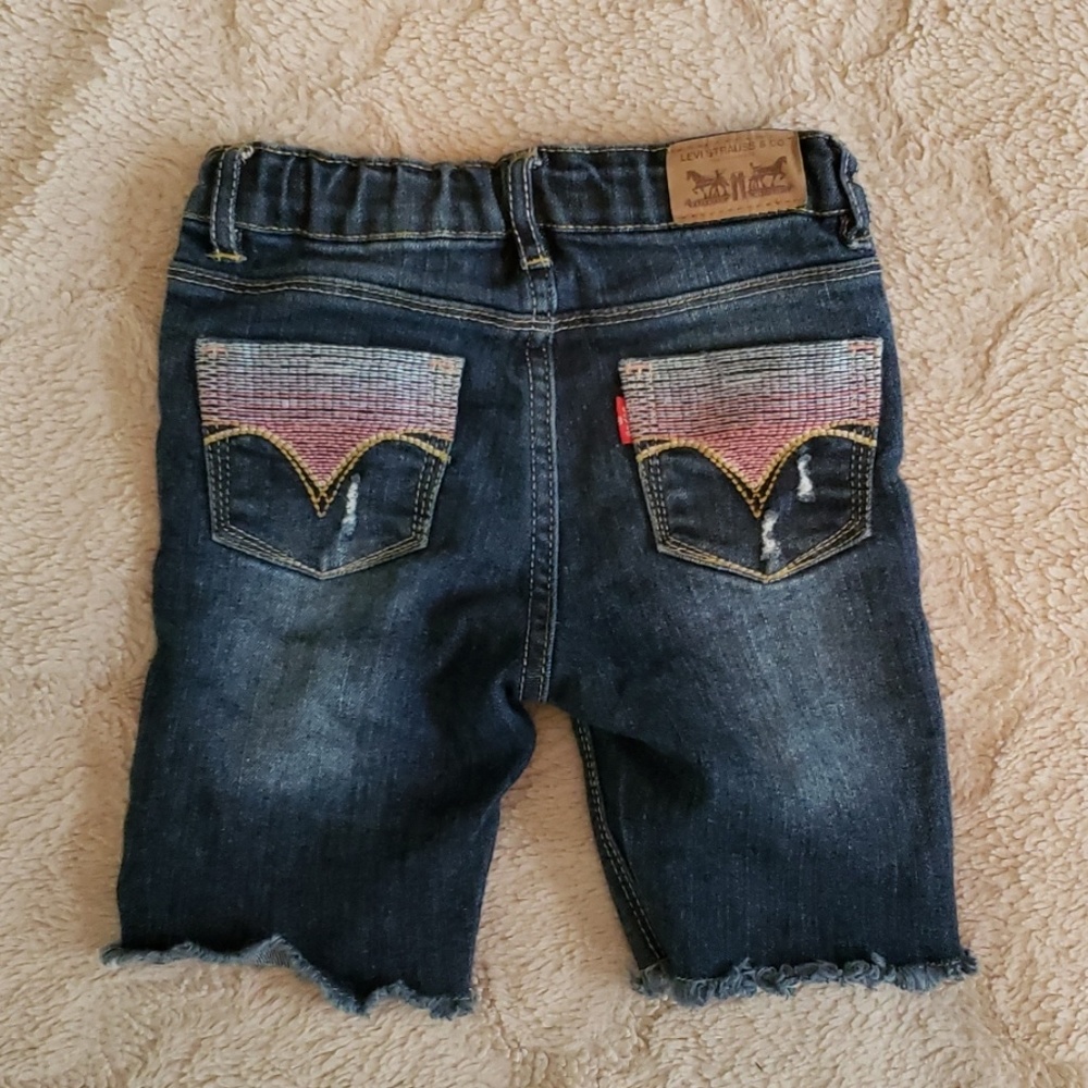 Levi bermuda cut off shorts